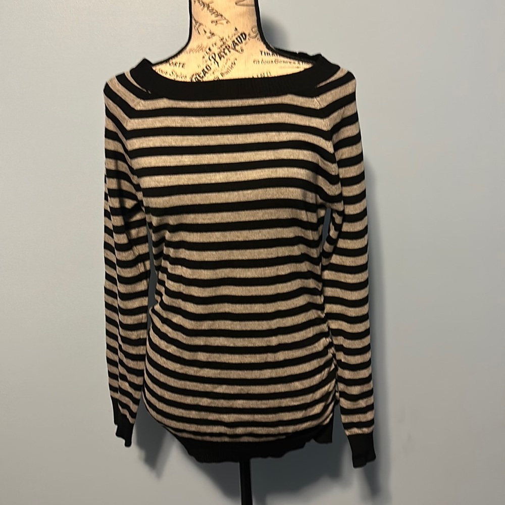 Black and gray stripped shirt